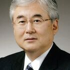 Headshot of Atsushi Yoshikawa