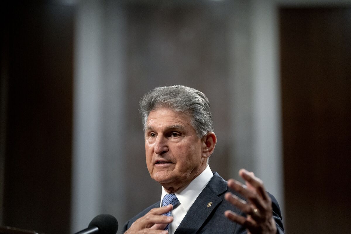 Biden Aide Sees Manchin Open to Persuasion on $3.5 Trillion Bill ...