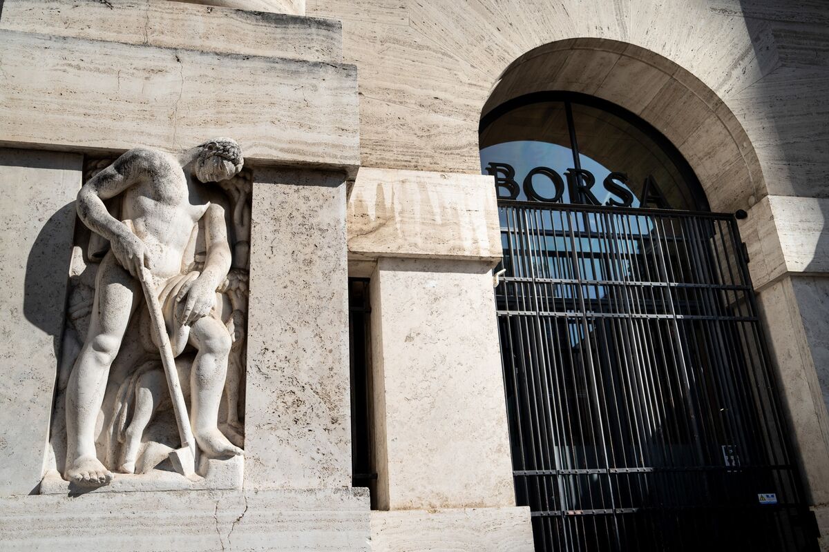 Italy’s Key Yield Nears France as Traders Rethink European Risk
