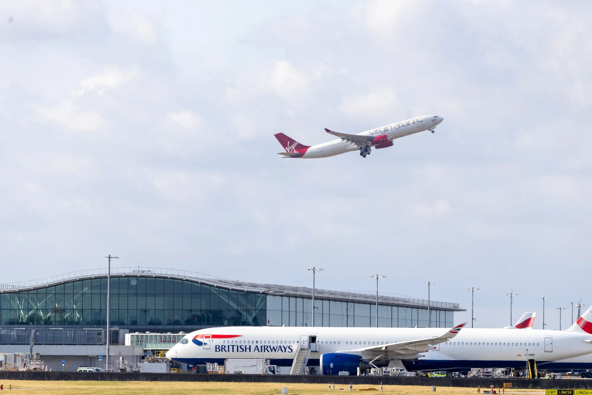 El Niño threatens more flight turbulence over the North Atlantic; it is about to turn up the heat in an already broiling summer