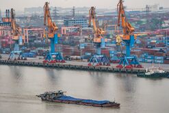 Ports in Hai Phong head of Vietnam's Trade Figures