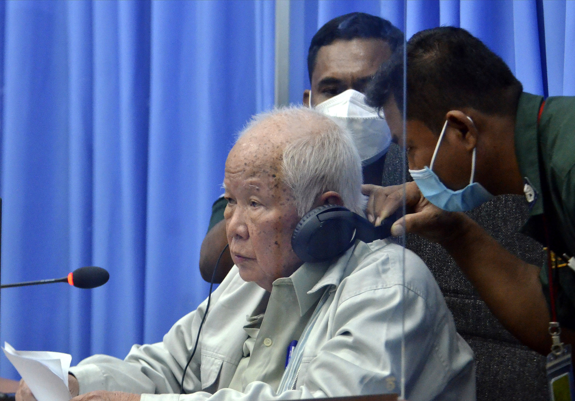 Cambodian Fisting - Khmer Rouge Official on Appeal Denies Complicity in Cambodia Genocide -  Bloomberg