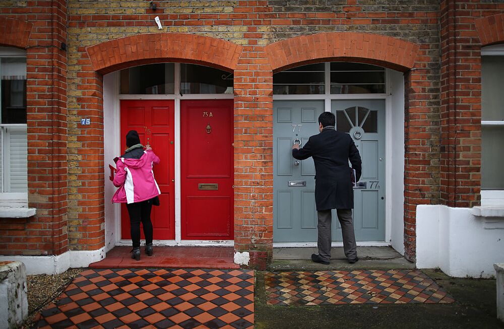 Δεν έχουν "ξεγράψει" όλοι τις δημοσκοπήσεις