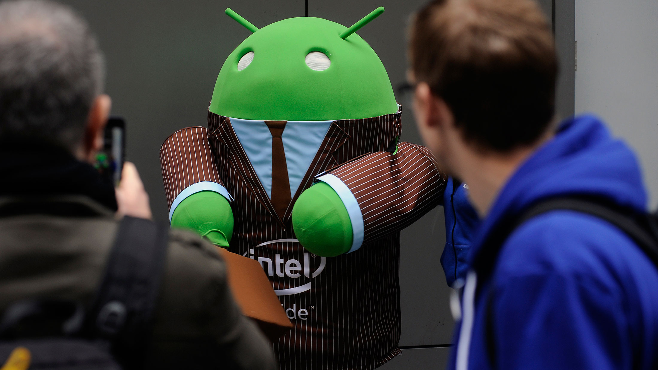 An Android mascot prior the start of the Google I/O Annual Developers Conference in San Francisco on May 28, 2014.
