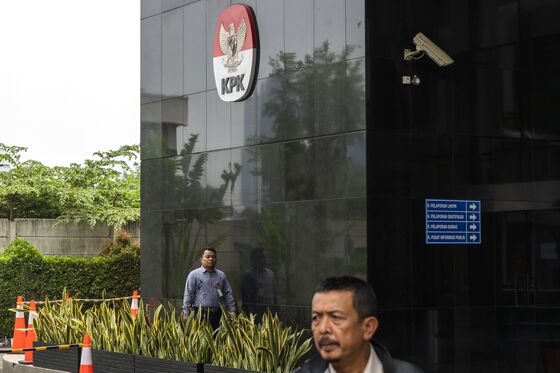 Jokowi Defends Corruption Law Changes Criticized by Rights Groups