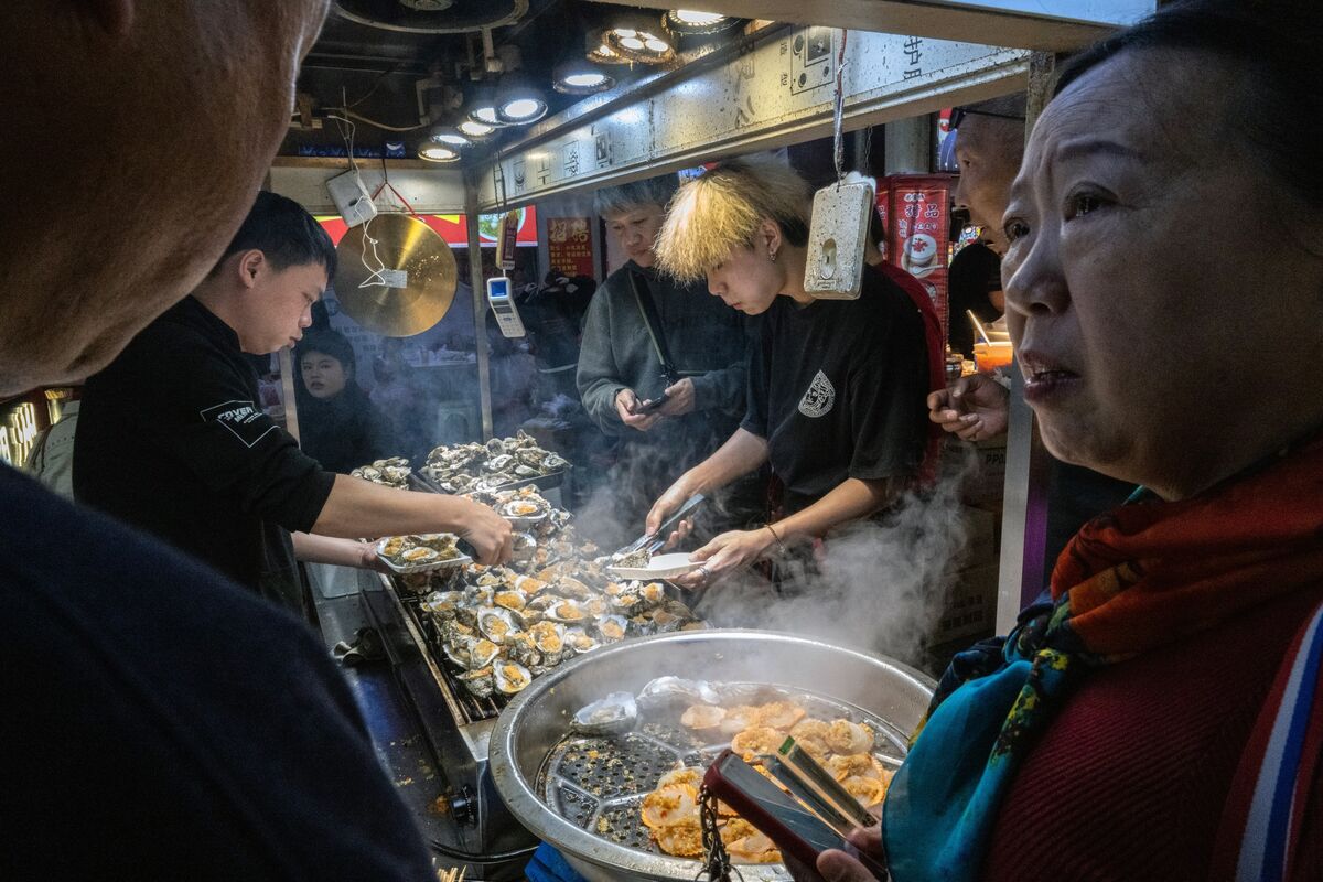 assets.bwbx.io image