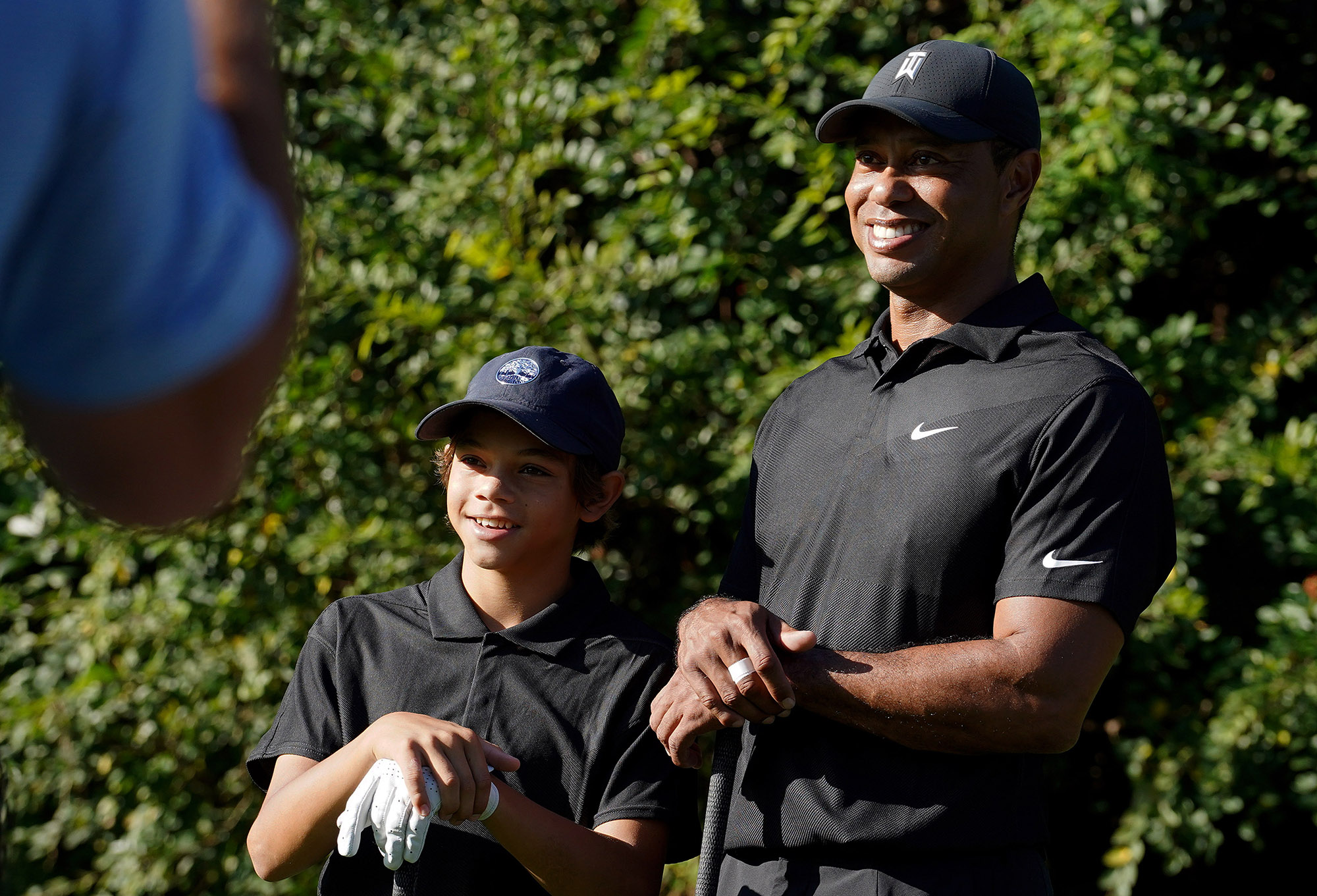 Woods Returns to Golf, Still Long Way From the Real Thing