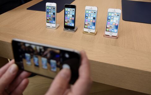 Apple Inc. Announces New iPhone And iPad Pro