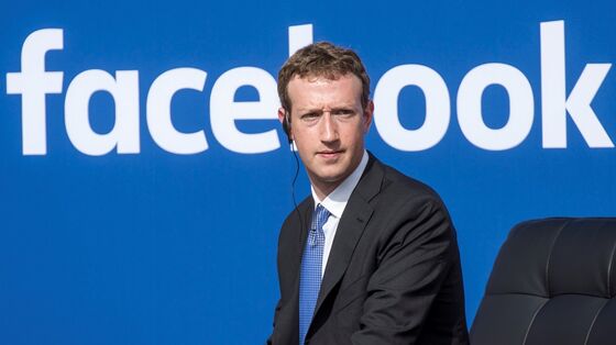 Facebook’s Zuckerberg Defends Trump Post Decisions to Staff