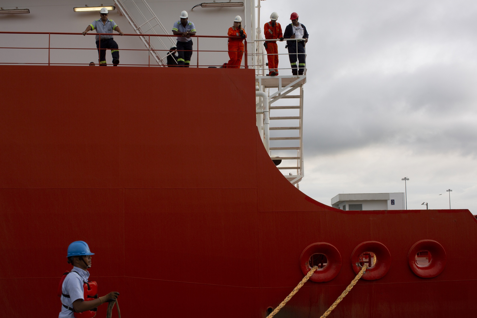 Soaring Fees at Panama Canal Have LNG Shippers Taking Long Route - BNN  Bloomberg