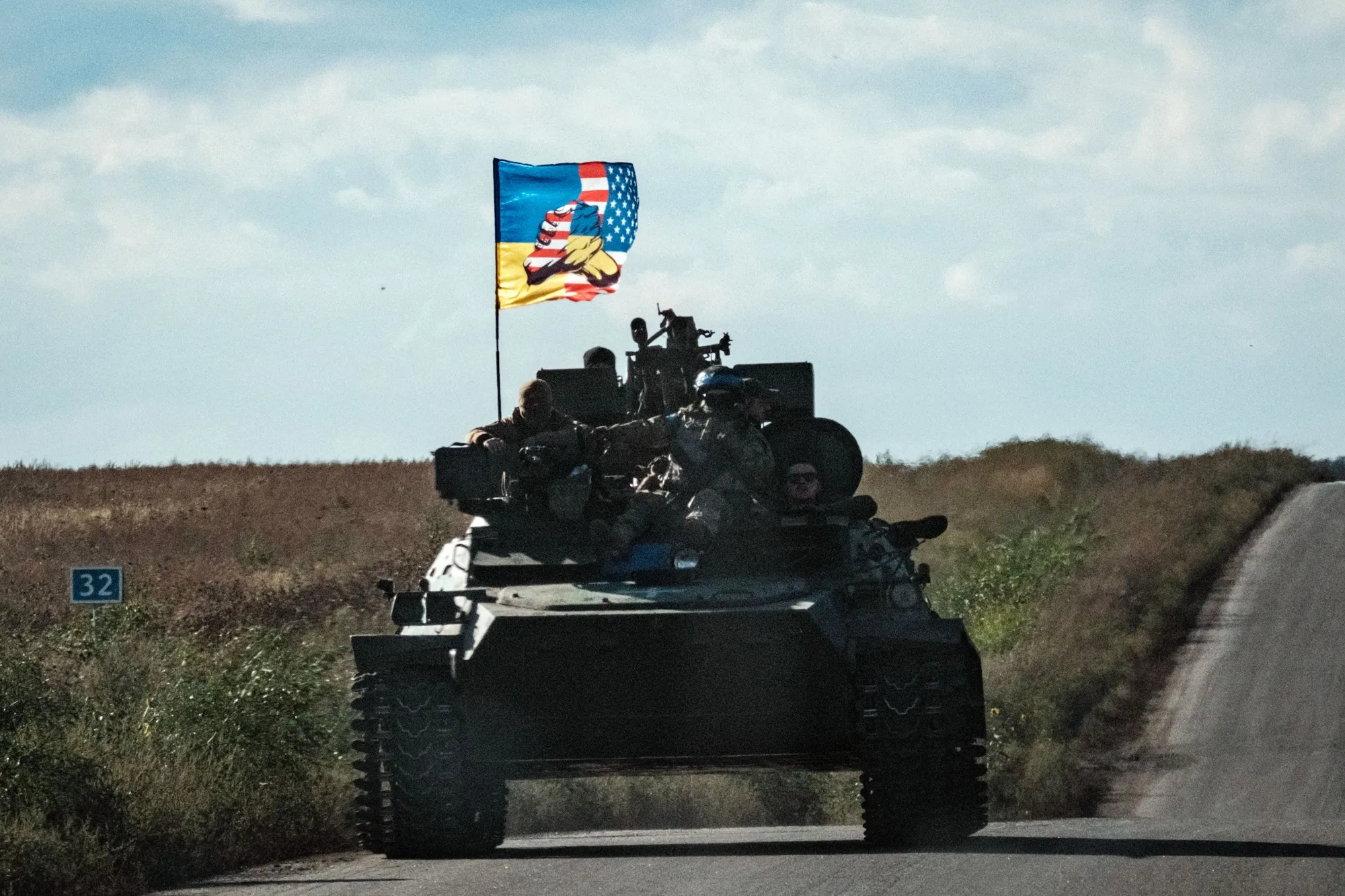 Ukrainian war, American flag.