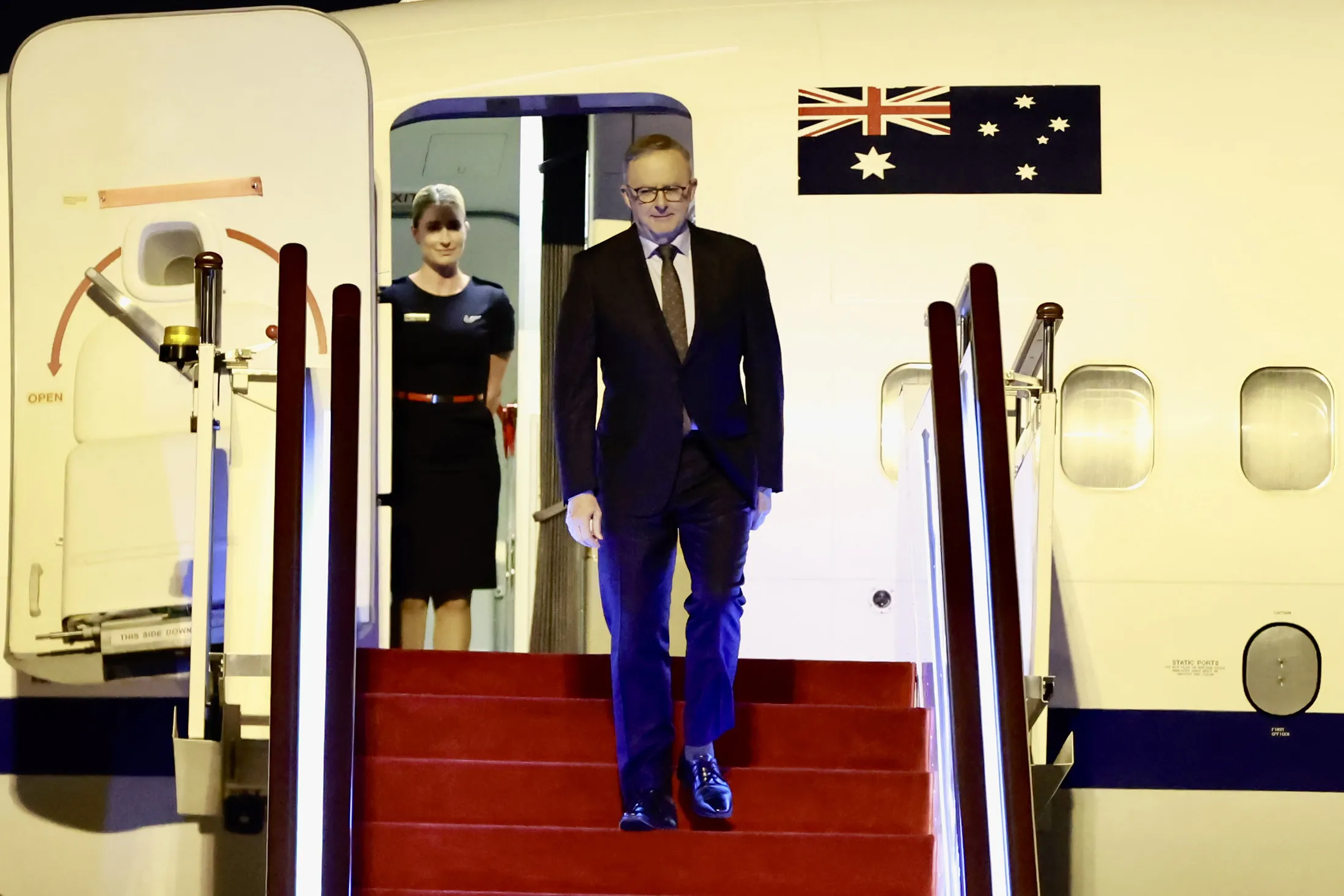 Australian Prime Minister Anthony Albanese arrives at Hongqiao Airport in Shanghai, China, on Nov.&nbsp;4.