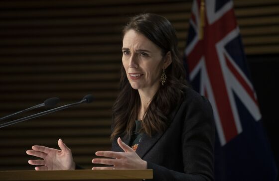 Ardern Extends New Zealand Lockdown, Urges Delta Caution