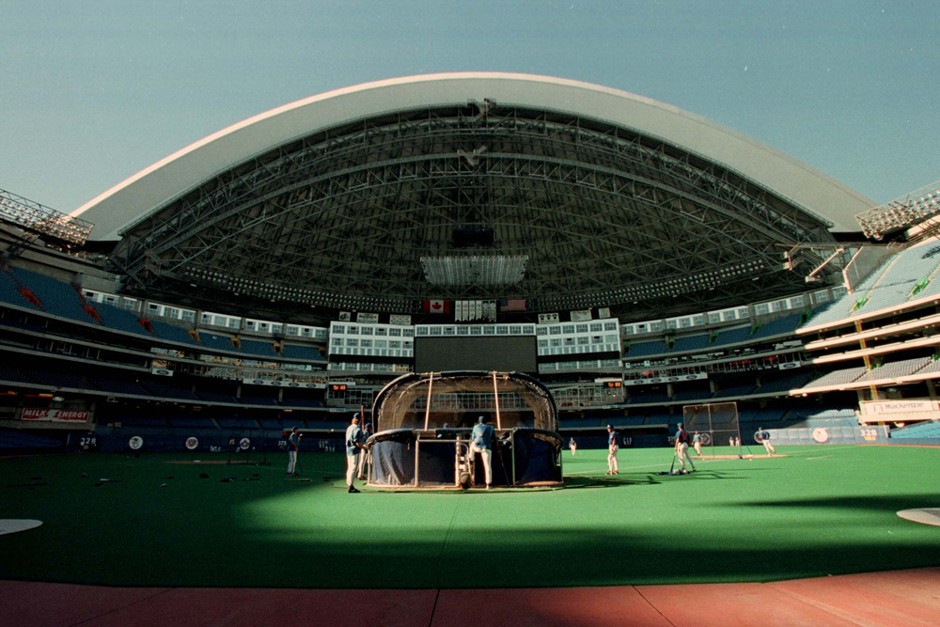 45,000 spectators were soaked during the SkyDome's opening ceremonies - The  Weather Network