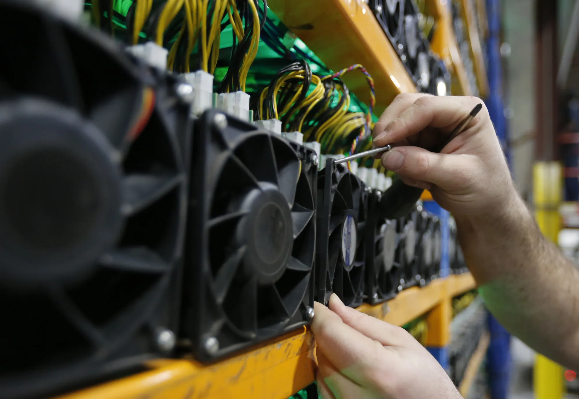 Quebec Throws Cold Water on Bitcoin Miners Seeking Cheap Power - Bloomberg