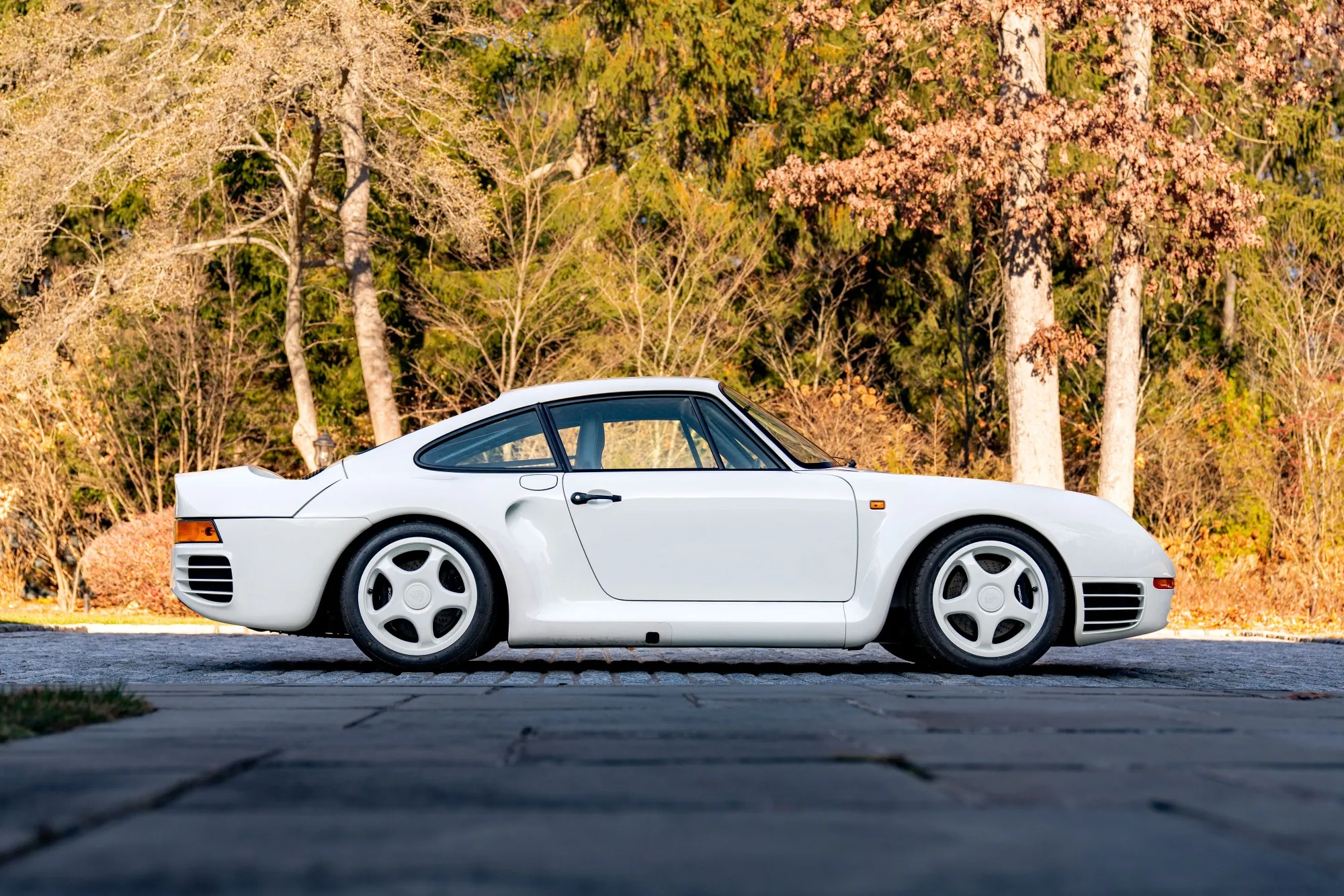 This 1988 Porsche 959 Sport is one prime example of&nbsp;the brand’s innovative 1980s supercar.&nbsp;It’s one of just 29 such examples built.