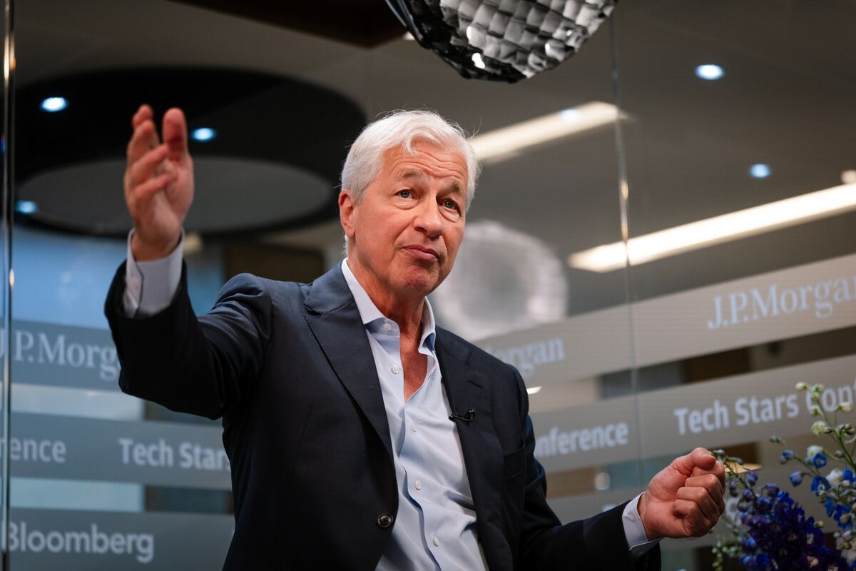 JPMorgan’s Dimon to Meet With UK Chancellor as Bank Taxes Loom