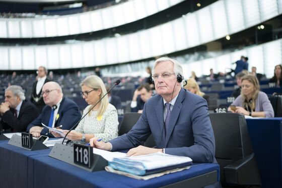 EU May Give Brexit Negotiator Barnier Top Job in French Push