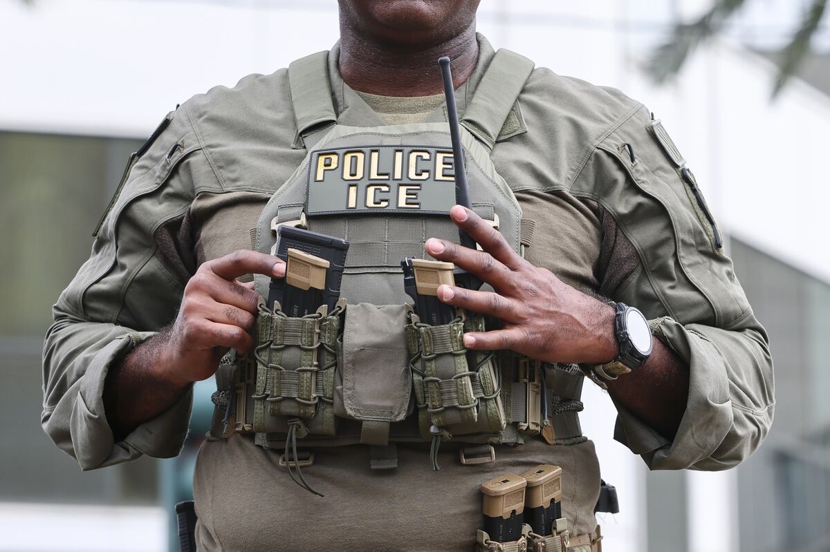 assets.bwbx.io image