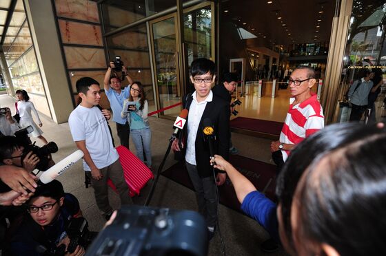 Singapore Bloggers Turn to Crowdfunding to Pay Defamation Bills