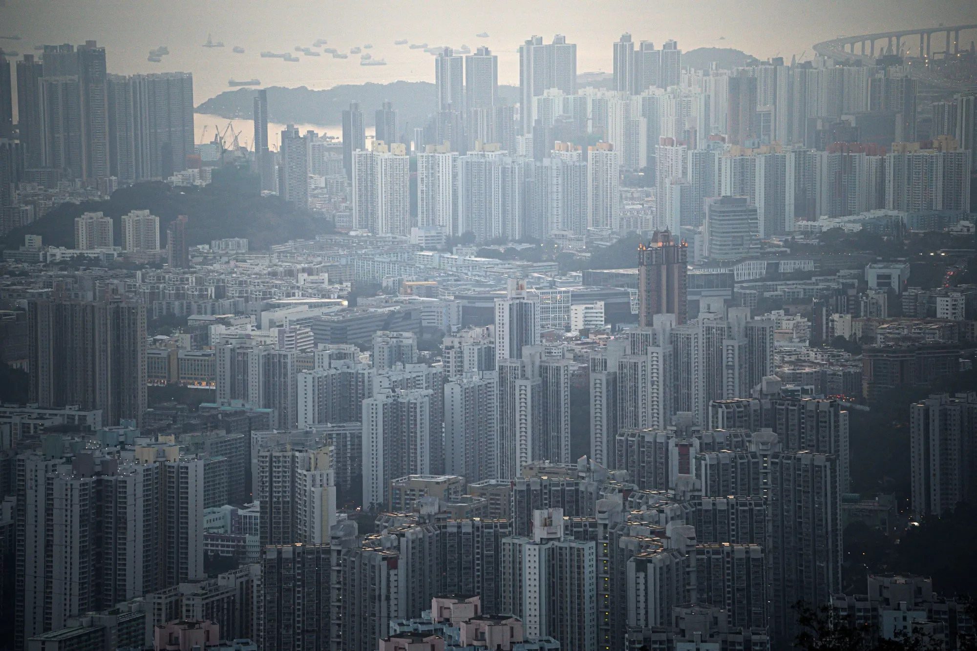 A lackluster property market in the past year has led to the accumulation of unsold homes.