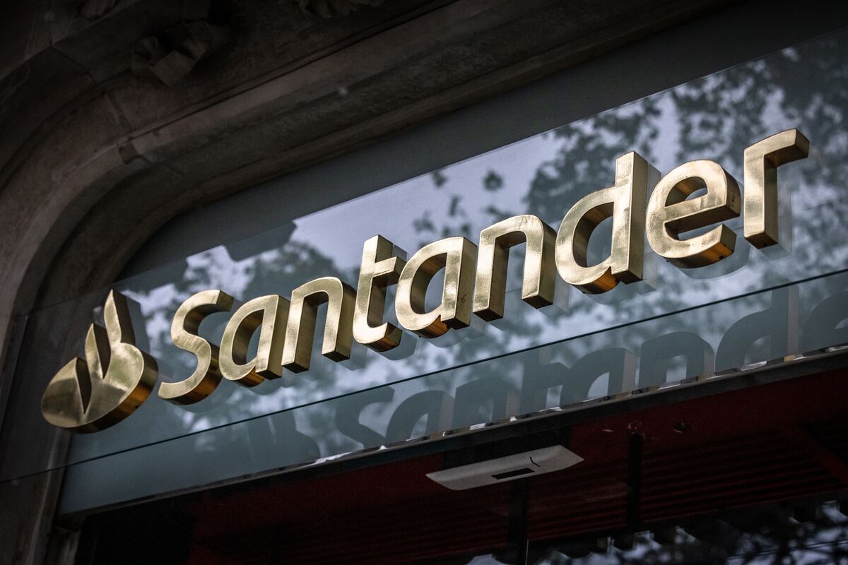 Codirector europeo de finanzas apalancadas del Santander deja el banco