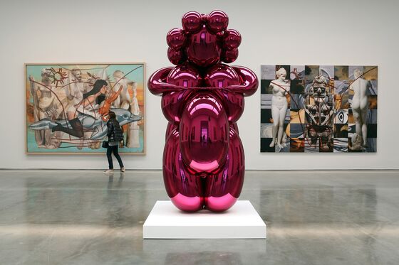 Wall Street Art Collector’s Suit for ‘Balloon Venus’ Moves Ahead