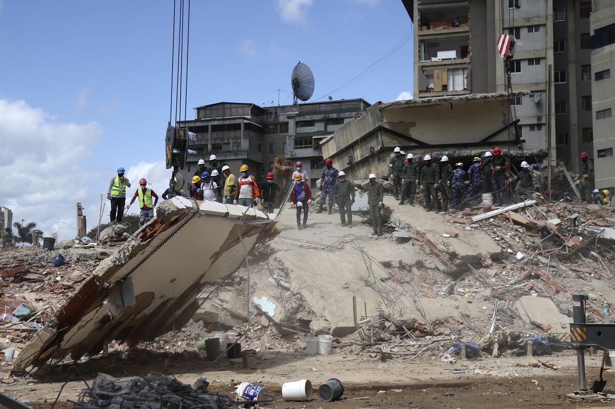 Venezuela earthquake death toll rises as search continues for thousands reported missing