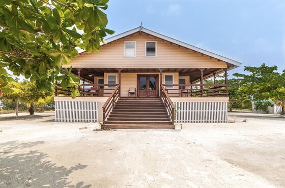 Eight Private Islands for Sale Perfect for Long-Term Getaways