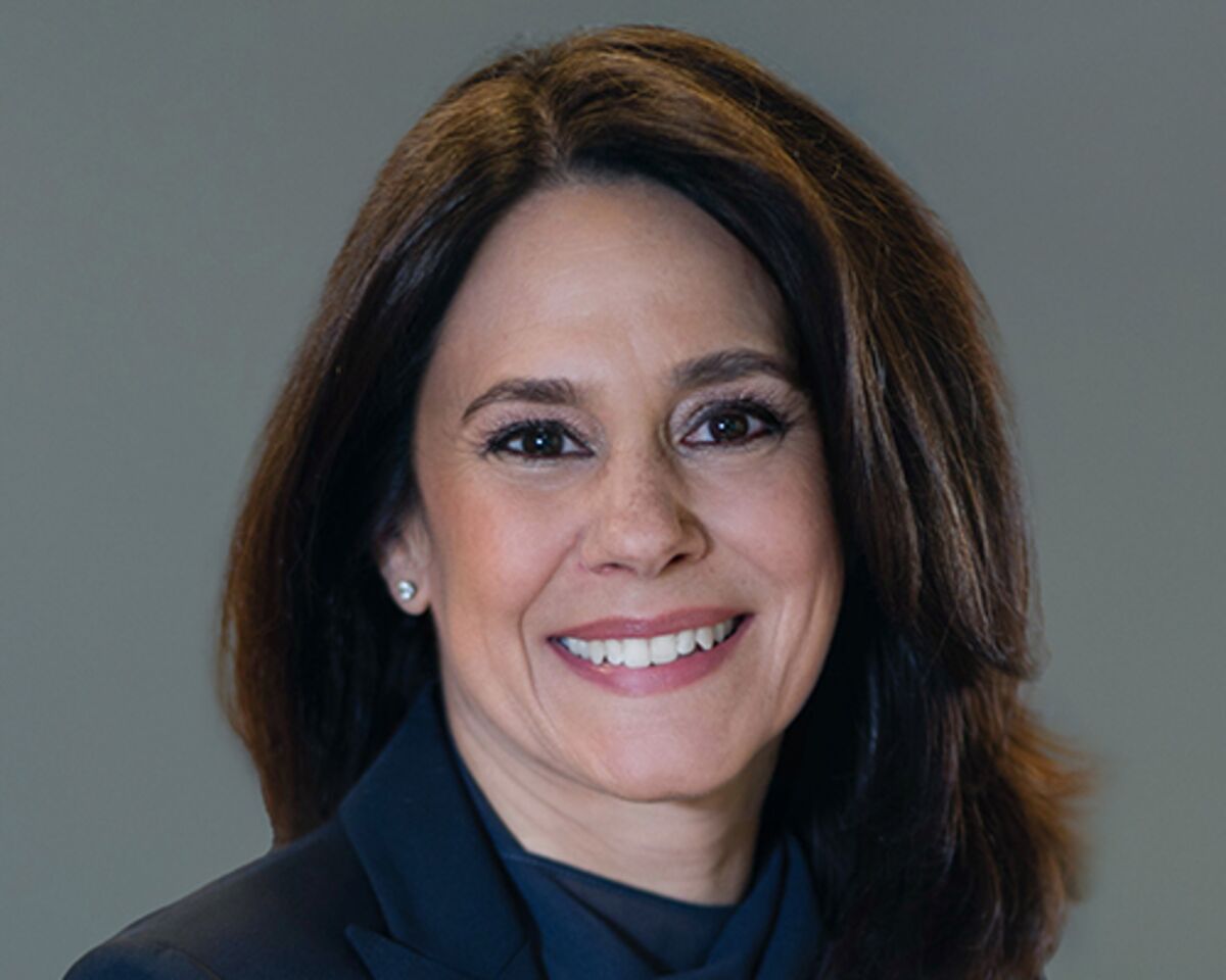 Dallas Fed Names Lorie Logan as New President - Bloomberg