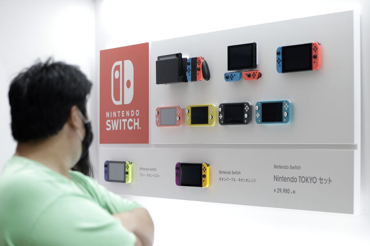 Nintendo Warns of Big Slowdown in Switch Console Sales - Bloomberg