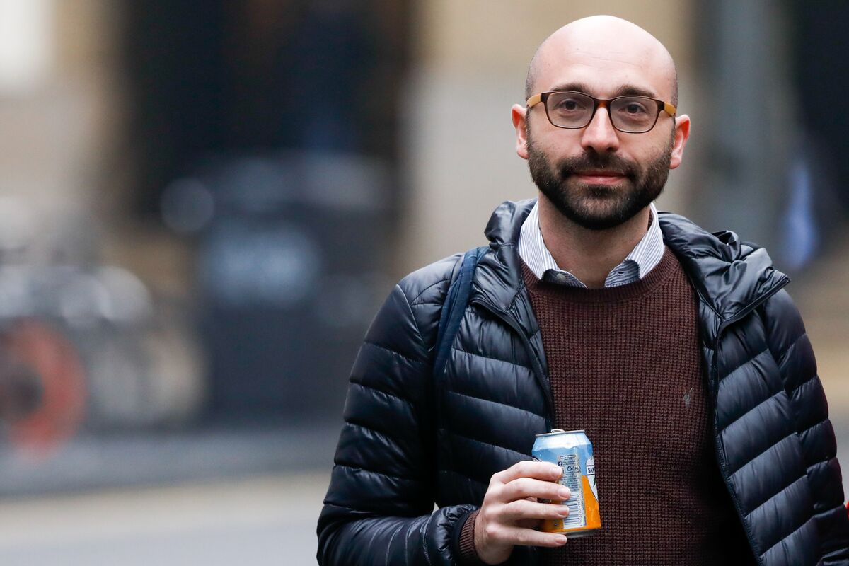 trader-compares-being-a-barclays-vp-to-working-at-mcdonald-s-bloomberg