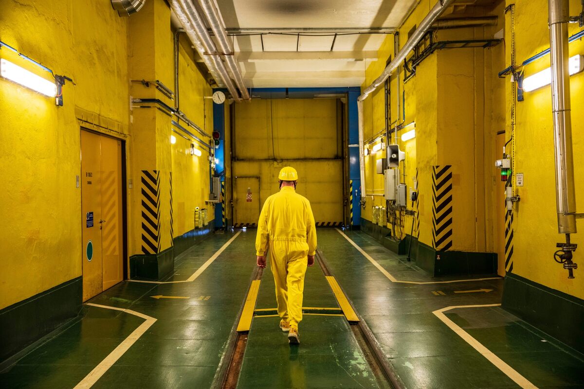 🟪"Banca Mondiale: Riapre le porte all'energia nucleare e valuta il finanziamento del gas naturale per potenziare l'accesso all'elettricità"