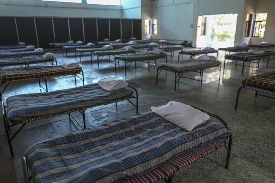 Bodies Left on Hospital Beds as Virus Overwhelms Mumbai