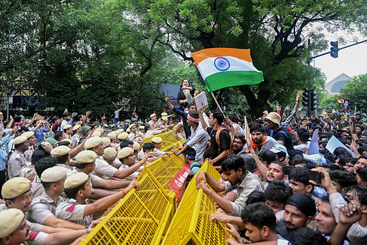 India’s Cockroach Protests Expose Government Failure to Create Opportunities