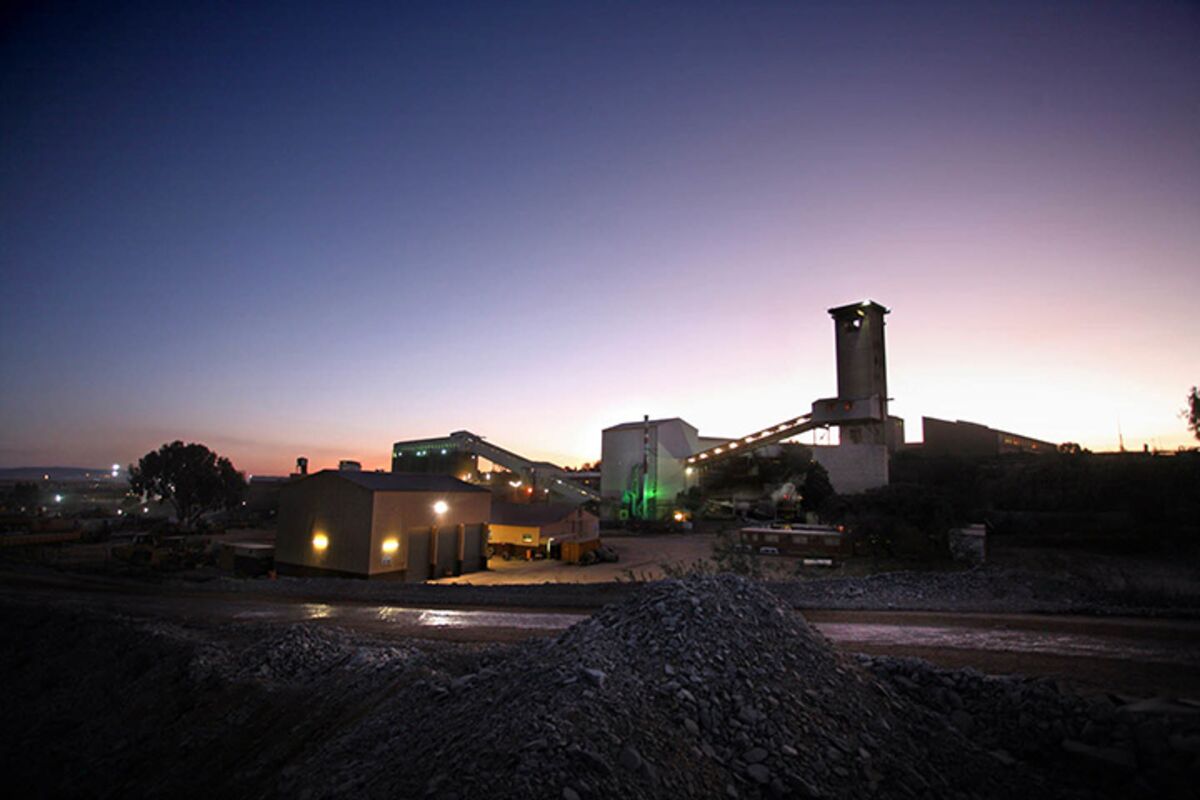 Sibanye Gold Mine Restructuring Risks Almost 3,000 Jobs - Bloomberg