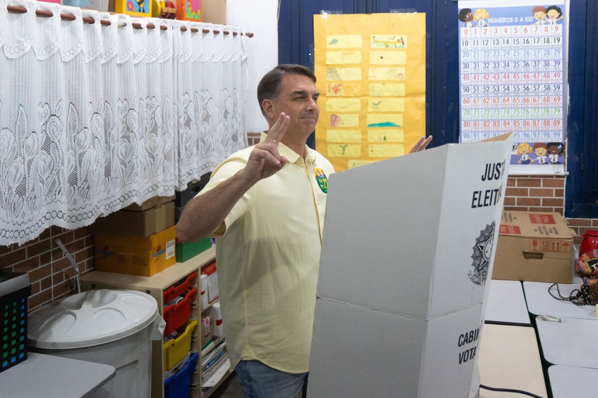 bloomberg.com - Giovanna Bellotti Azevedo - Markets Brace for Sharp Swings No Matter Result of Brazil Vote
