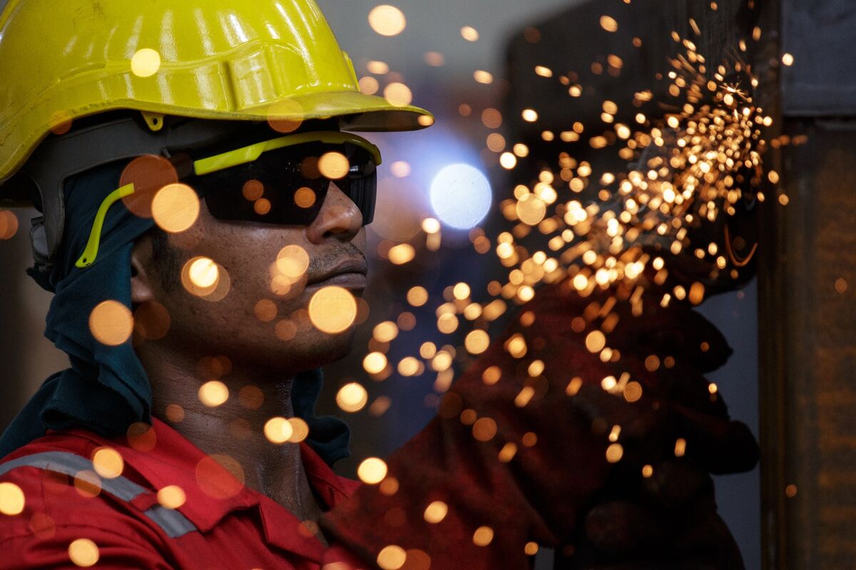 世界経済、インフレ危機を脱し安定成長へ－OECD - Bloomberg