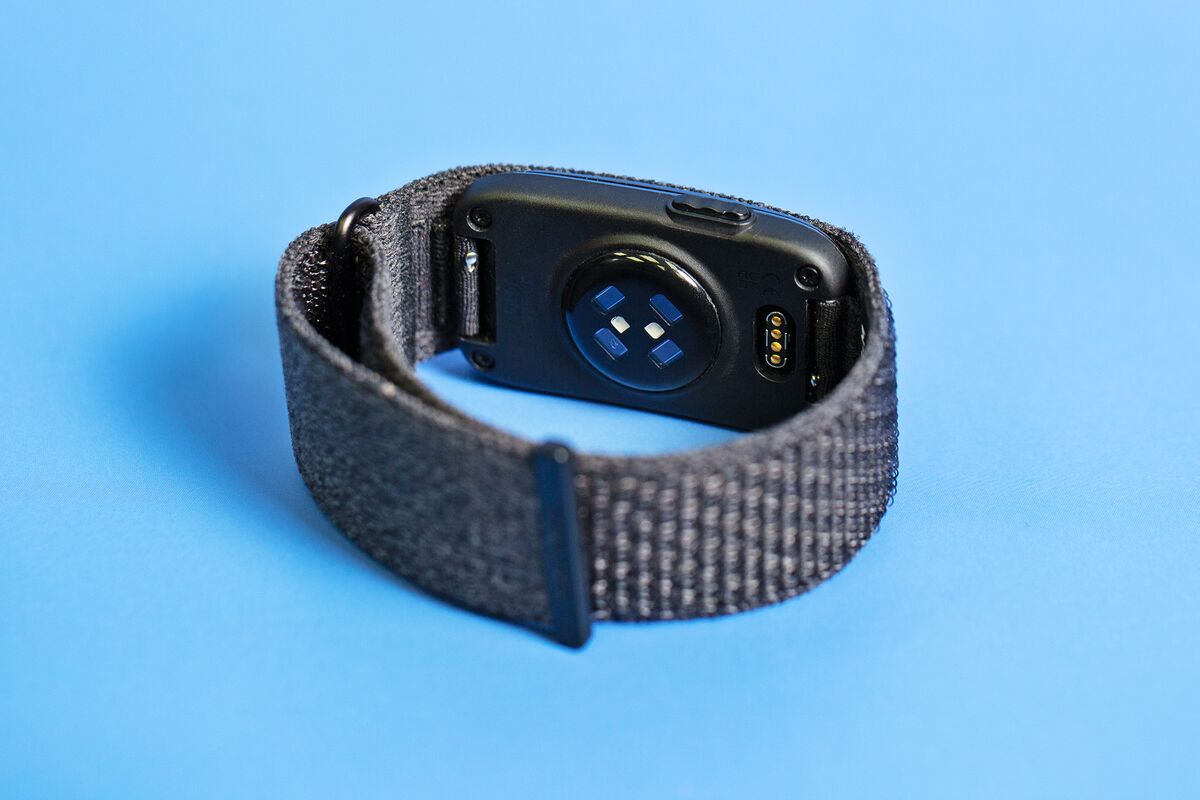Garmin Cirqa Smart Band Review: How $200 Fitness Tracker Compares to Whoop