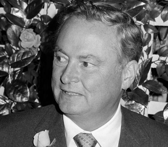 Barron Hilton, Hotel Heir Who Expanded Into Casinos, Dies at 91