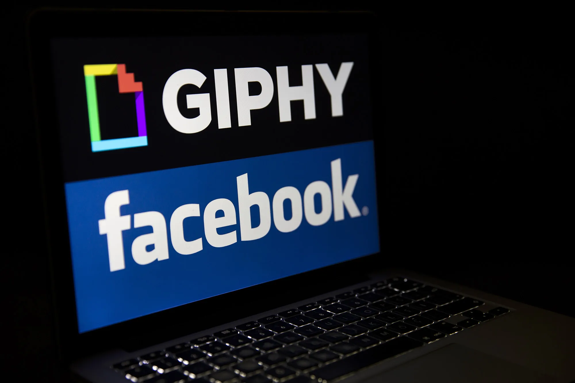 Facebook Giphy