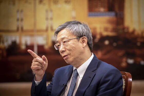 PBOC’s Yi Says China Can ‘Contain’ the Risk From Evergrande