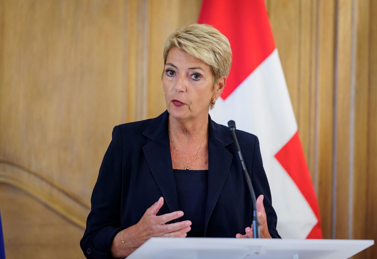 Swiss Finance Minister Hits Back After Lawmakers Hand Win to UBS