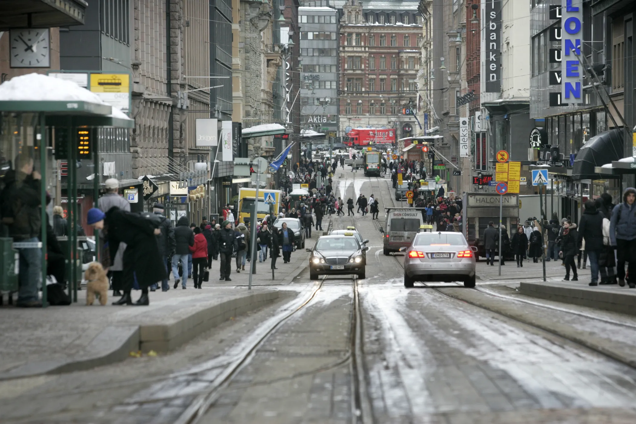 General Retail And Currency In The Finnish Capital