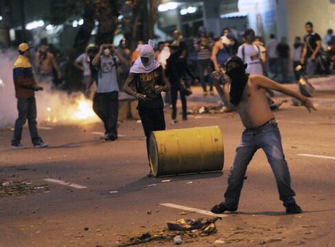 Venezuela Faces Turmoil as Maduro Foes Protest Victory Decree