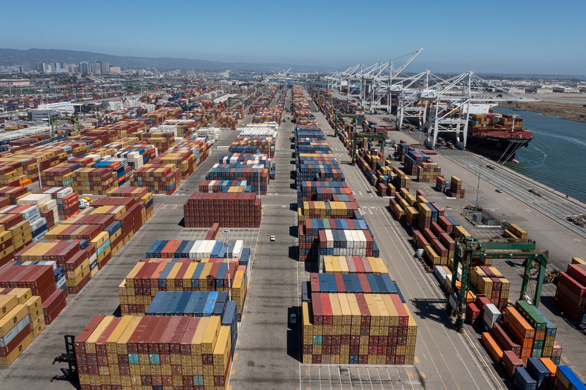 West Coast Dockworkers In Tentative Deal On Some Key Issues - Bloomberg