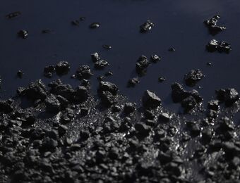 relates to Australian Labor Government Approves First Thermal Coal Mine