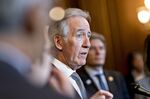 Richard Neal