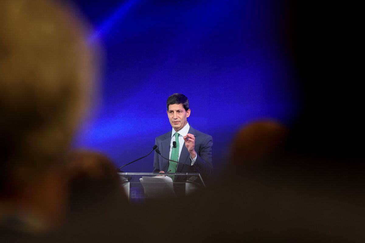 Trump Pick for Fed Chair Kevin Warsh Will Be Challenged to Stay ...