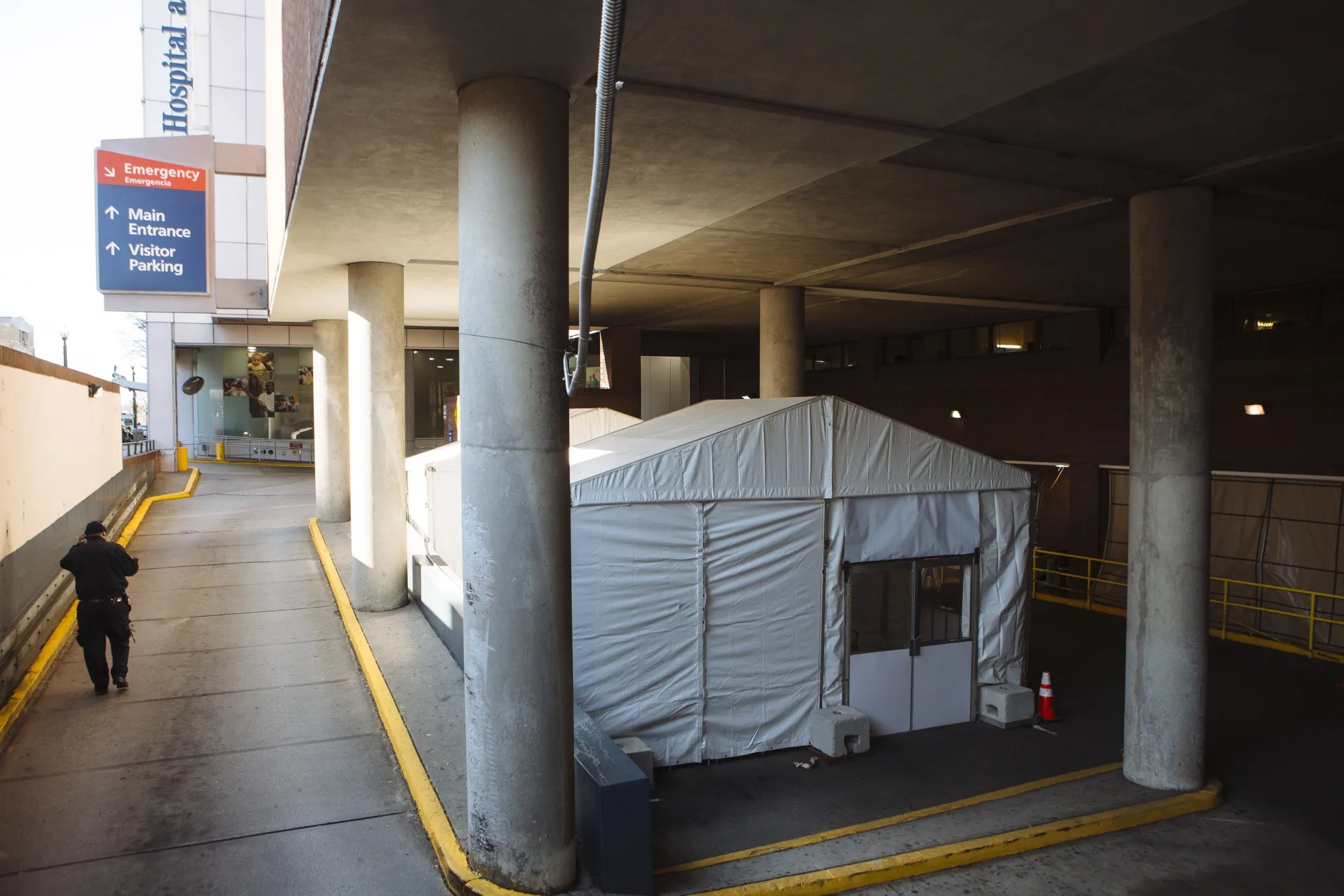 Tents outside the emergency room of Montefiore Medical Center in the Bronx, New York on March 26.
